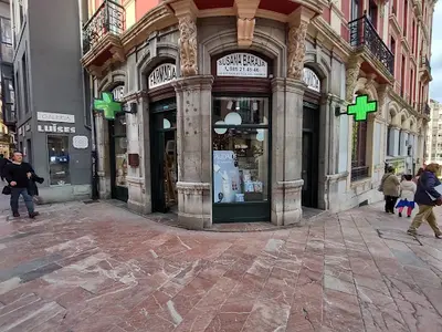 Farmacia Susana Baraja - la Antigua Botica Del Carmen
