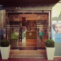 Farmacia Plaza la Vileta - Lda Mónica Castillo de Mattei