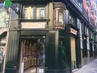 Farmacia L. Maeztu-plaza Ayuntamiento Pamplona