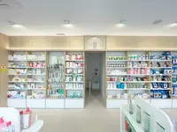 Farmacia Ortopedia Senosiain - Cerca Del Hospital Universitario de Navarra - Pamplona - Titular: Elena Medrano