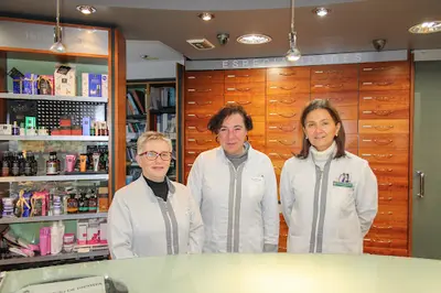 Farmacia Pamplona - Nieves Fernández de Arcaya Farmacia 12 Horas. Dietética Y Nutrición.
