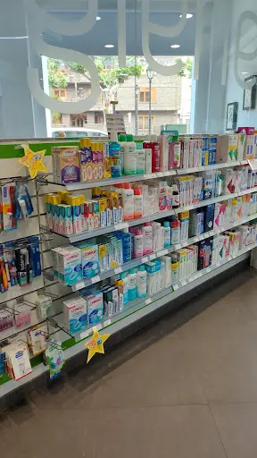 Farmacia Trébol Requena