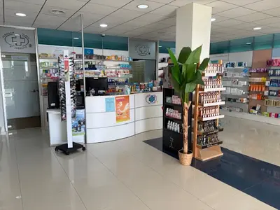 Farmacia Playa Aguadulce. Lda. Mª Teresa Martinez Aliaga