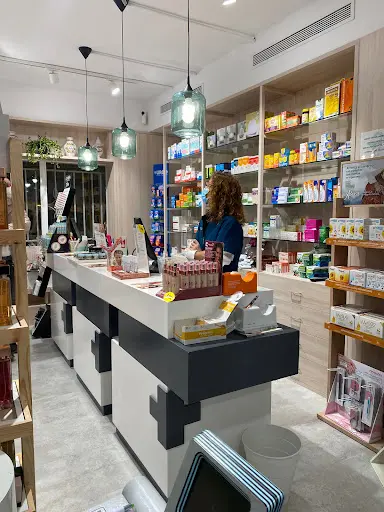 Farmacia Farmàcia Safir 28