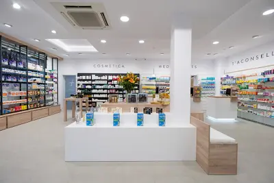Farmacia Farmàcia Jubero Capdeferro, Anna
