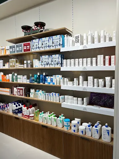 Farmacia Norte (ldo. Luis Miguel Navarro Pla)