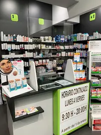 Farmacia Gamazo 30 (lda. Virginia Fernández Fernández)