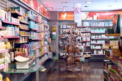 Farmacia Farmàcia A. Morè Fábregas