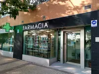 Farmacia Adán Oliver. Valdeluz