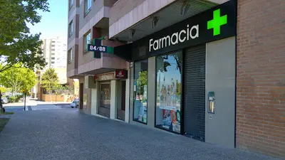 Farmacia María Velázquez